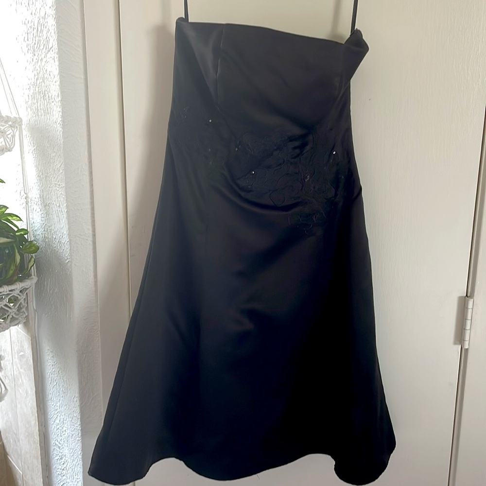 Elegant cocktail or wedding/ formal party dress